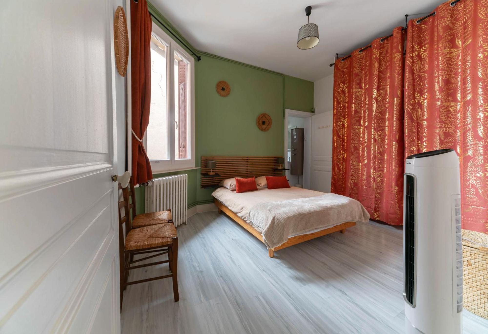 Le Louis B - Appartement Calme Et Lumineux Proche Thermes Vichy Eksteriør billede
